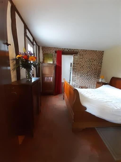 Holiday home Les Hautes Charmante Ferme Solognote