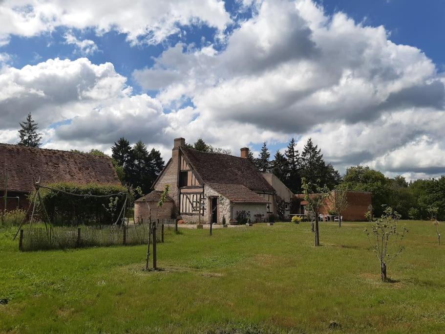 Holiday home Les Hautes Charmante Ferme Solognote *